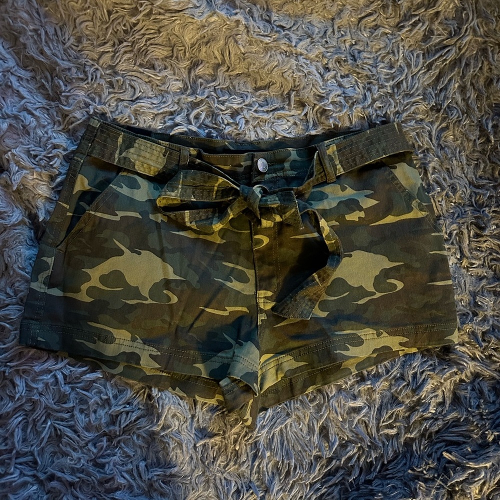 Almost famous camo jean shorts